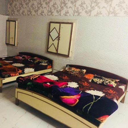 Shivam Hotel, Pali  Bagian luar foto