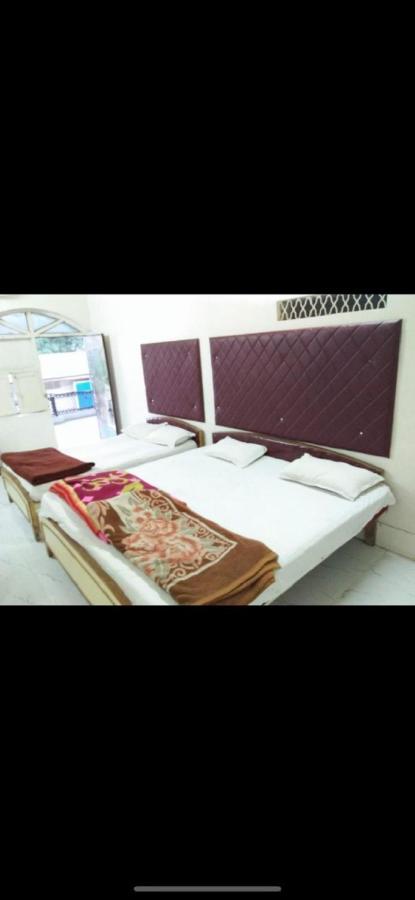 Shivam Hotel, Pali  Bagian luar foto